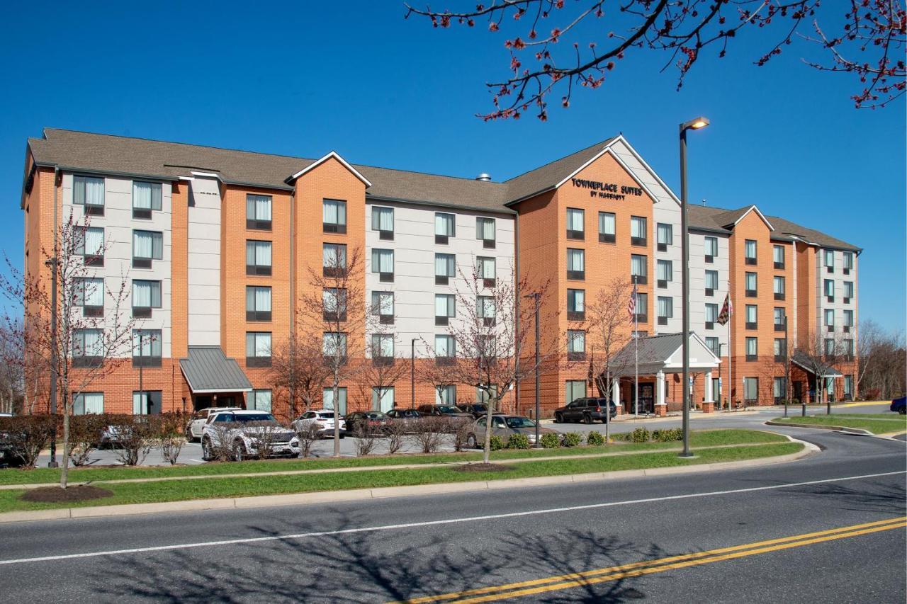 Towneplace Suites By Marriott Frederick Exterior photo